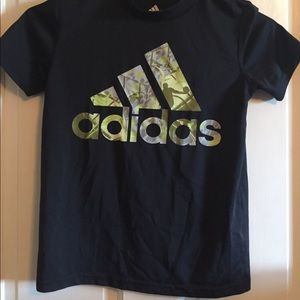 Adidas t shirt